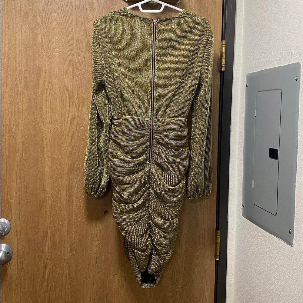 Fashion Nova Sparks Fly Metallic Midi Dress - Gold Small 
Holiday retro goddess - Picture 6 of 6